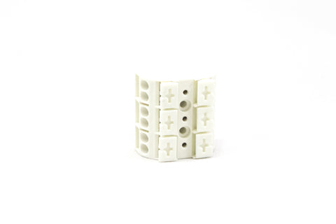 POWER DISTRIBUTION BLOCK; 862 SERIES WHITE; 3 POLE; 4 CONDUCTOR/POLE 500V; 32AMPS